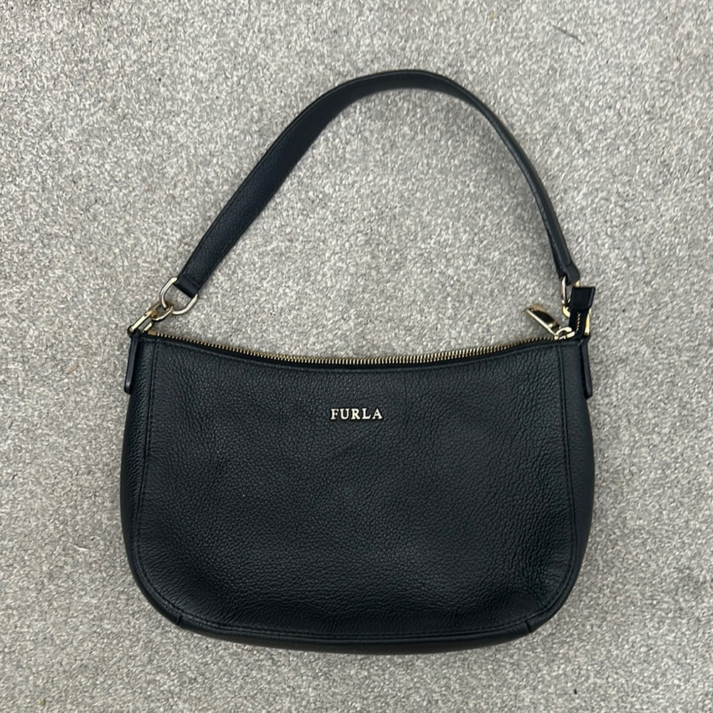 Furla Black Leather Shoulder Bag